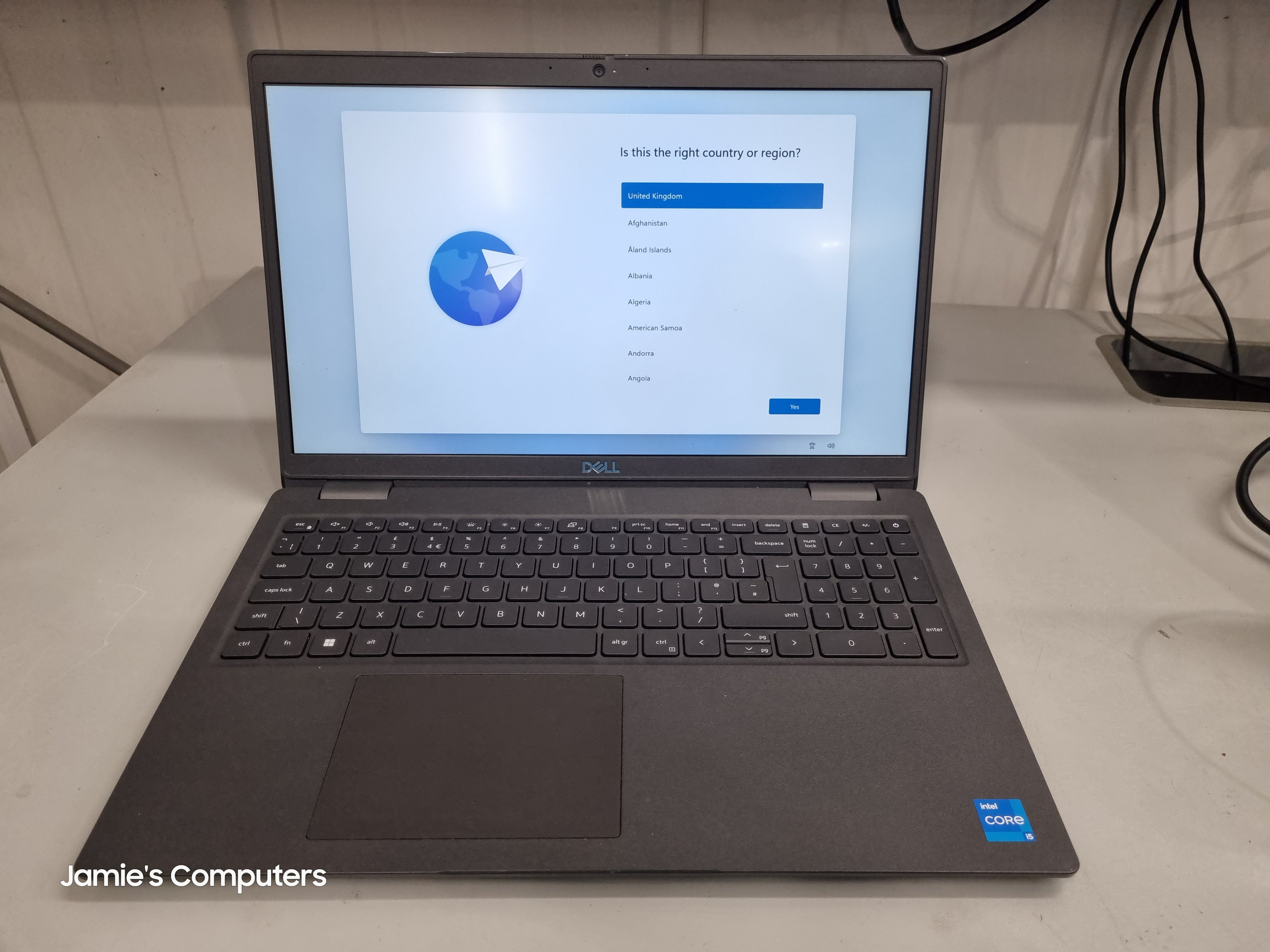 Dell Latitude 3520 Laptop